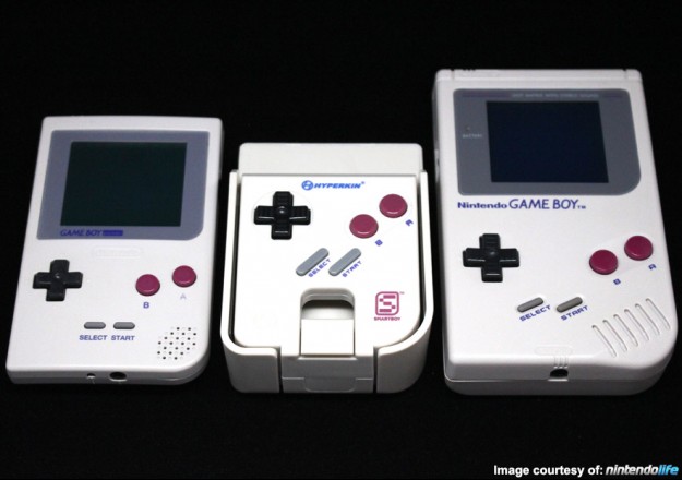 Hyperkin SmartBoy vs Nintendo Game Boy