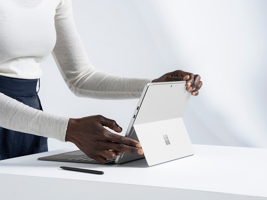 Microsoft Surface Pro 8 3